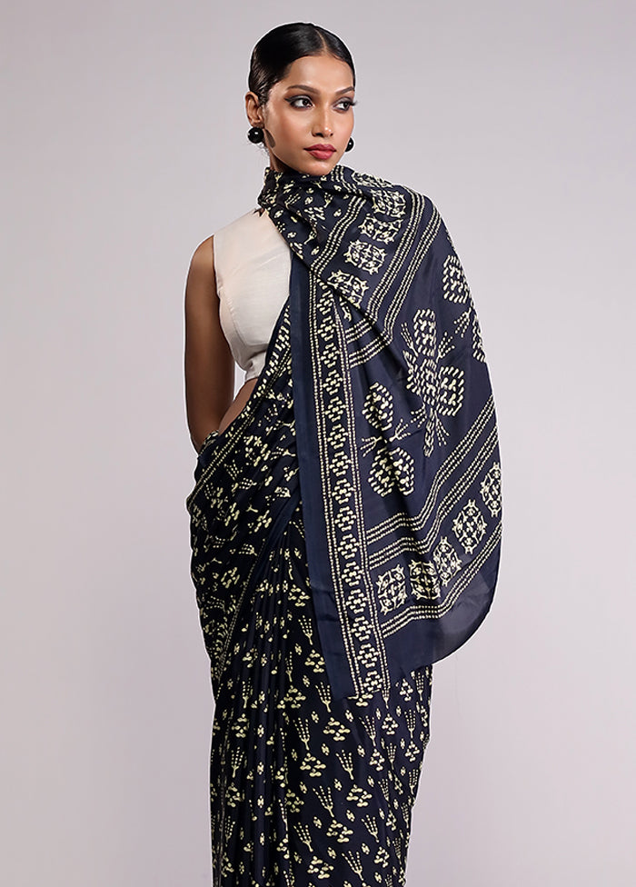 Blue Printed Silk Saree With Blouse Piece