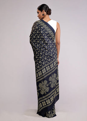 Blue Printed Silk Saree With Blouse Piece