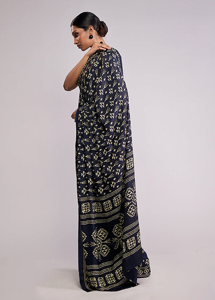 Blue Printed Silk Saree With Blouse Piece