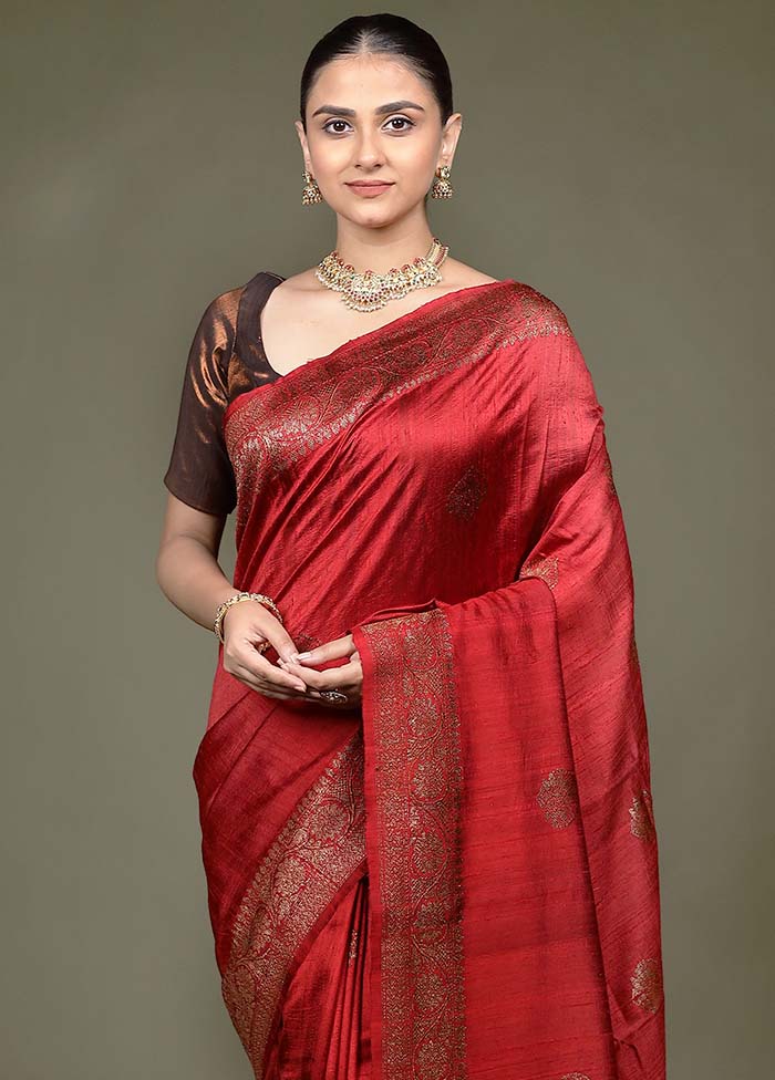 Maroon Handloom Tussar Pure Silk Saree With Blouse Piece