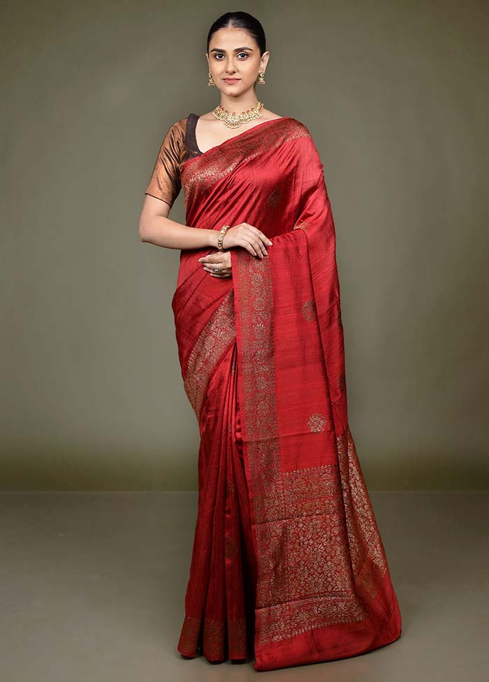 Maroon Handloom Tussar Pure Silk Saree With Blouse Piece