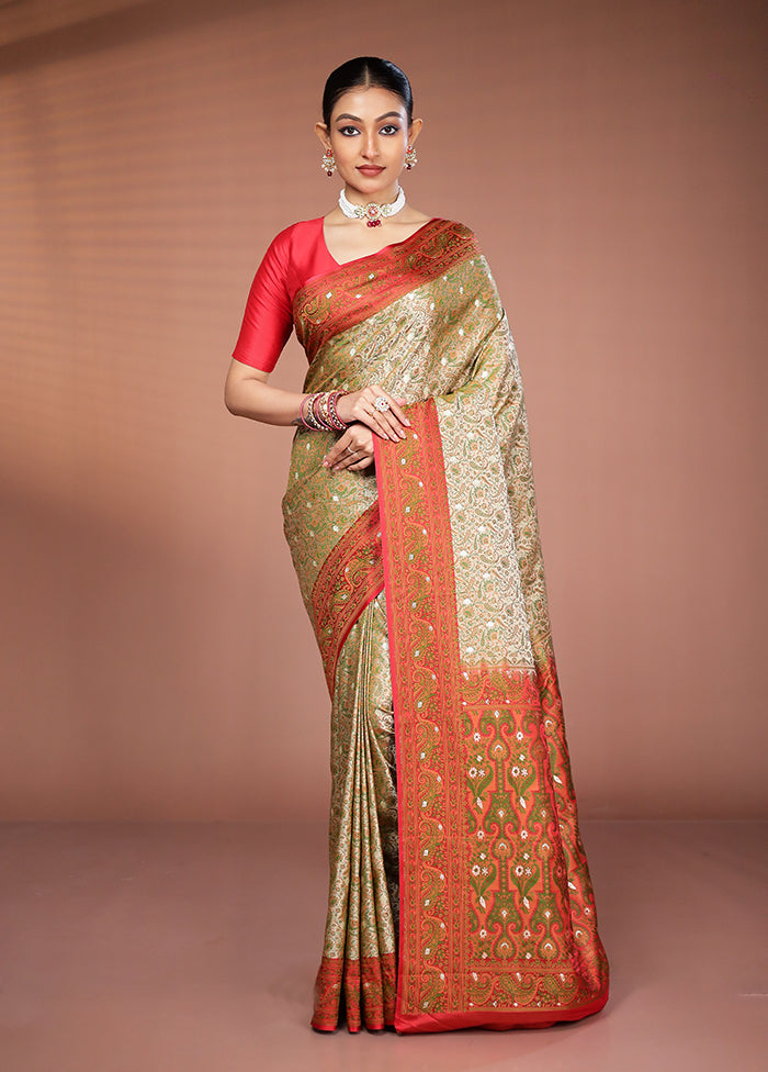 Cream Tanchoi Silk Saree With Blouse Piece