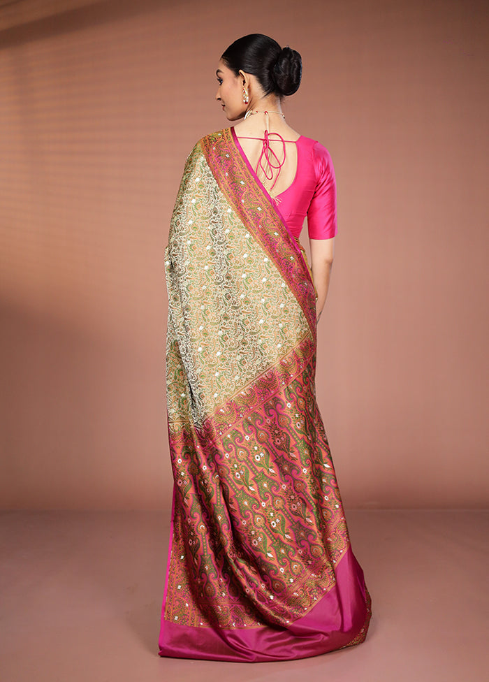 Green Tanchoi Silk Saree With Blouse Piece