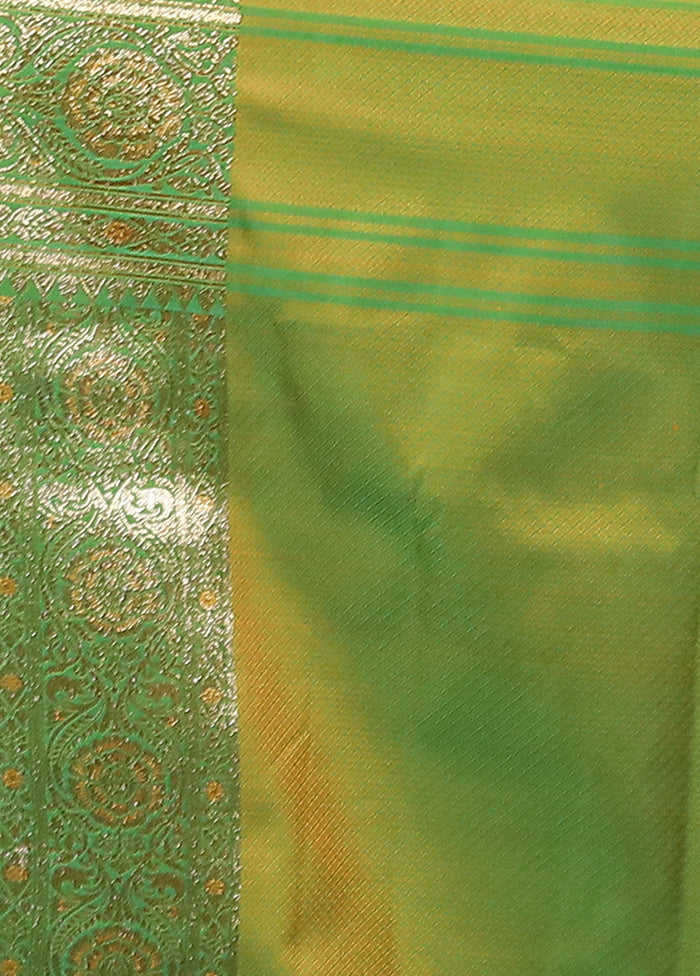 Orange Tanchoi Silk Saree With Blouse Piece