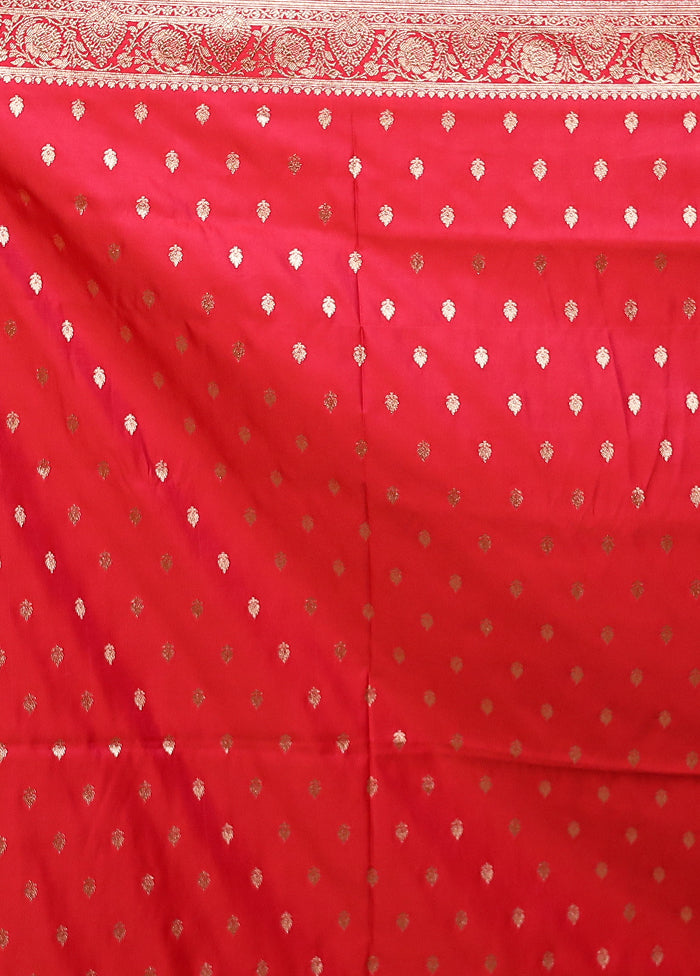 Red Banarasi Silk Saree With Blouse Piece