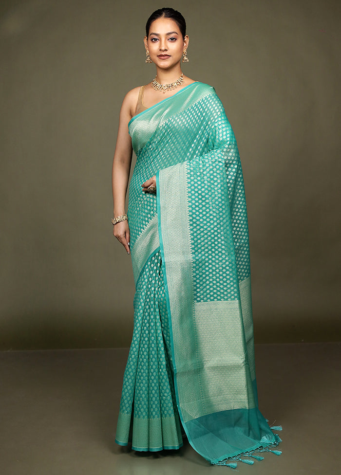 Green Kora Silk Saree With Blouse Piece