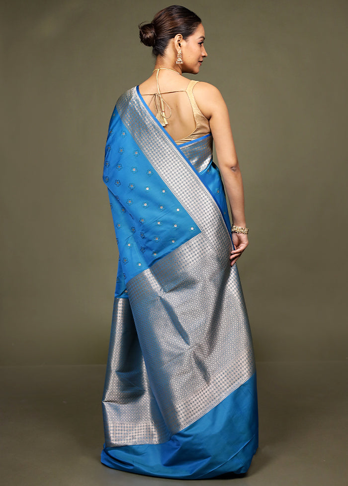 Blue Katan Silk Saree With Blouse Piece