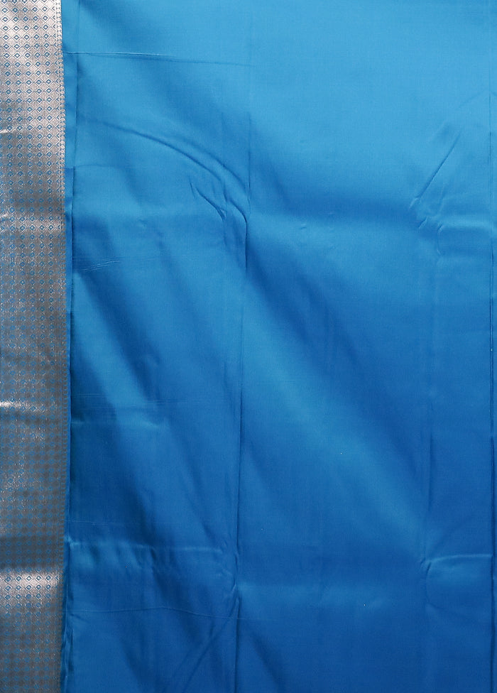 Blue Katan Silk Saree With Blouse Piece