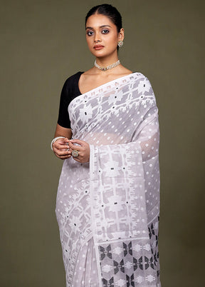 Cream Tant Jamdani Saree Without Blouse Piece