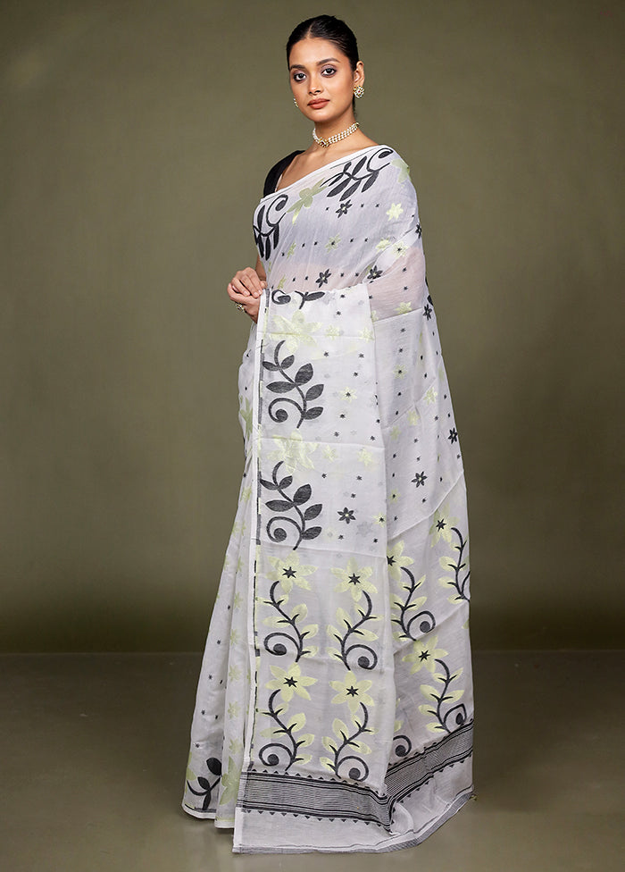 White Tant Jamdani Saree Without Blouse Piece