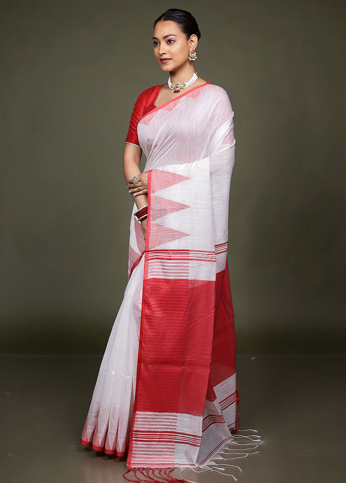 White Matka Silk Saree With Blouse Piece
