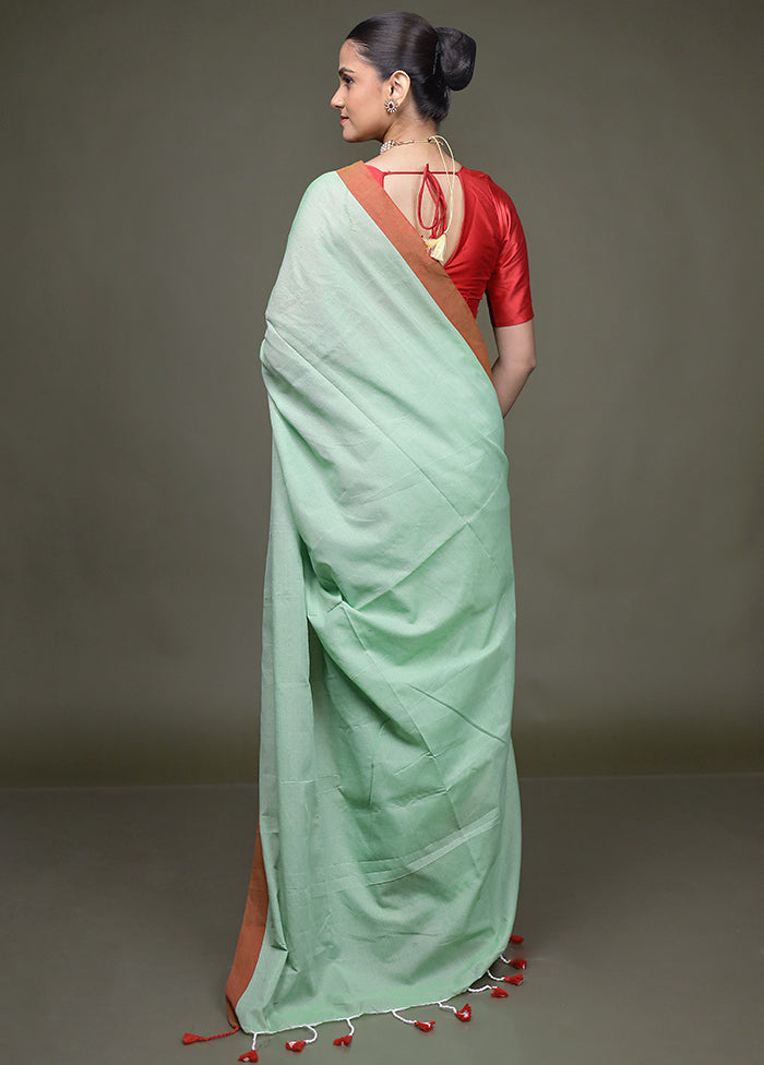 Green Matka Silk Saree With Blouse Piece