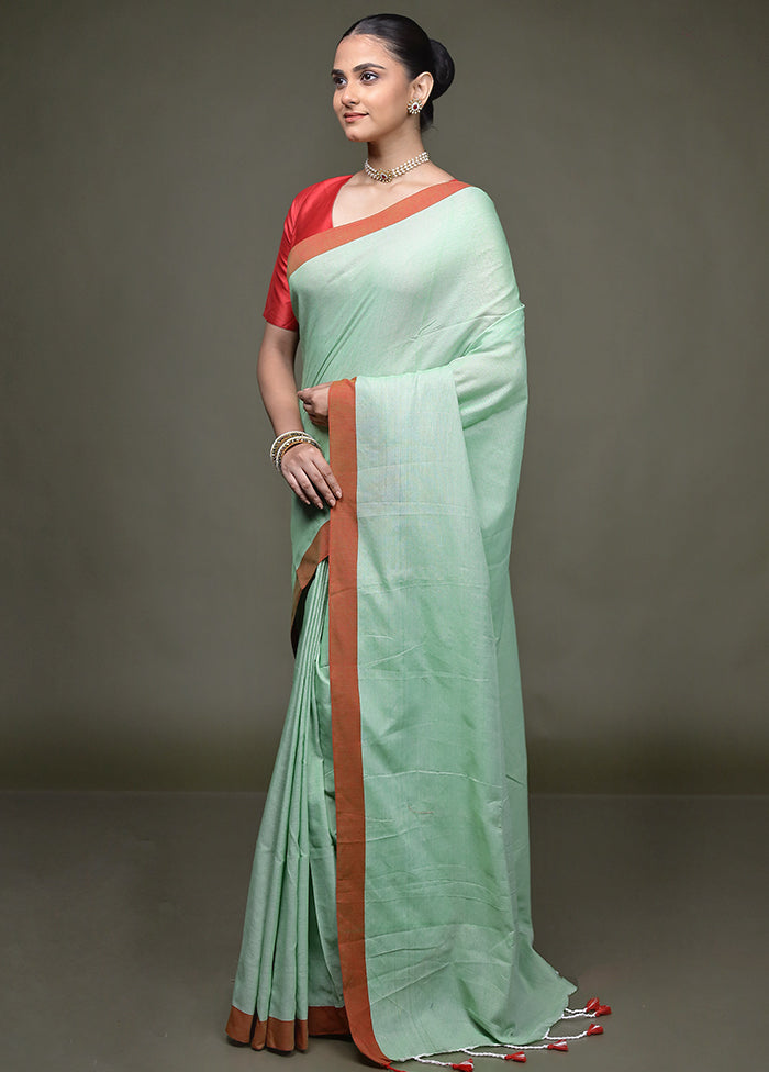Green Matka Silk Saree With Blouse Piece
