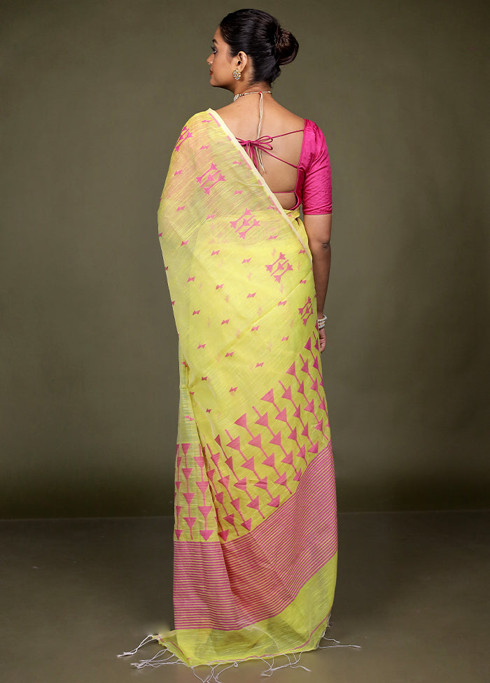 Yellow Cotton Saree With Blouse Piece