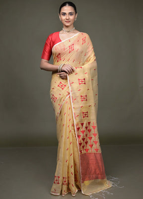 Cream Cotton Saree With Blouse Piece