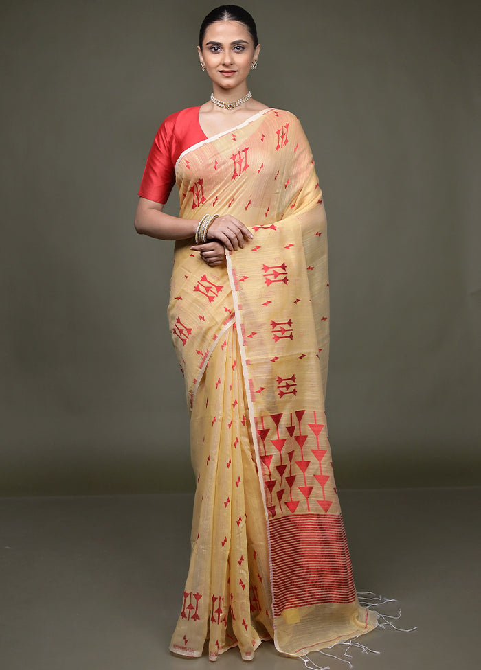 Cream Cotton Saree With Blouse Piece
