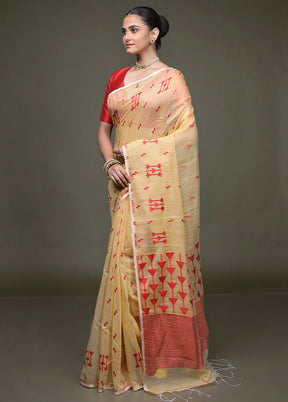 Cream Cotton Saree With Blouse Piece