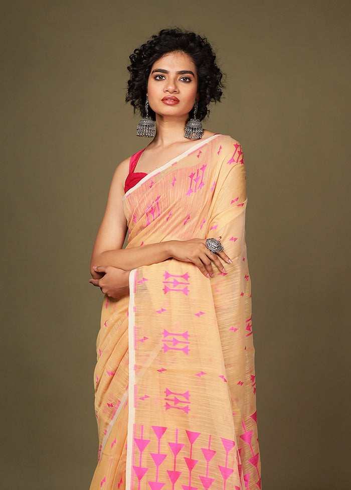 Cream Matka Silk Saree Without Blouse Piece