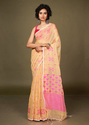 Cream Matka Silk Saree Without Blouse Piece