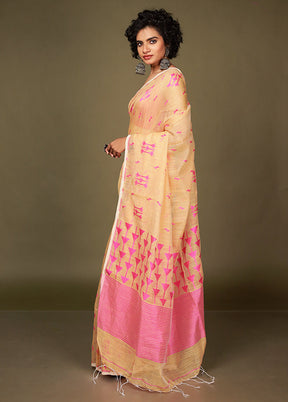 Cream Matka Silk Saree With Blouse Piece