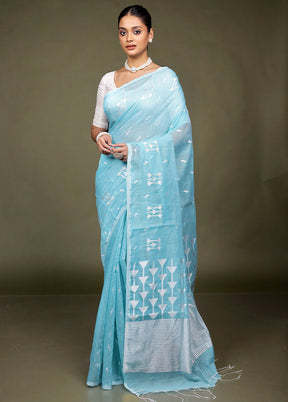 Blue Matka Silk Saree With Blouse Piece