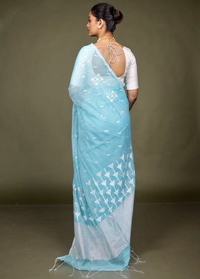 Blue Matka Silk Saree With Blouse Piece