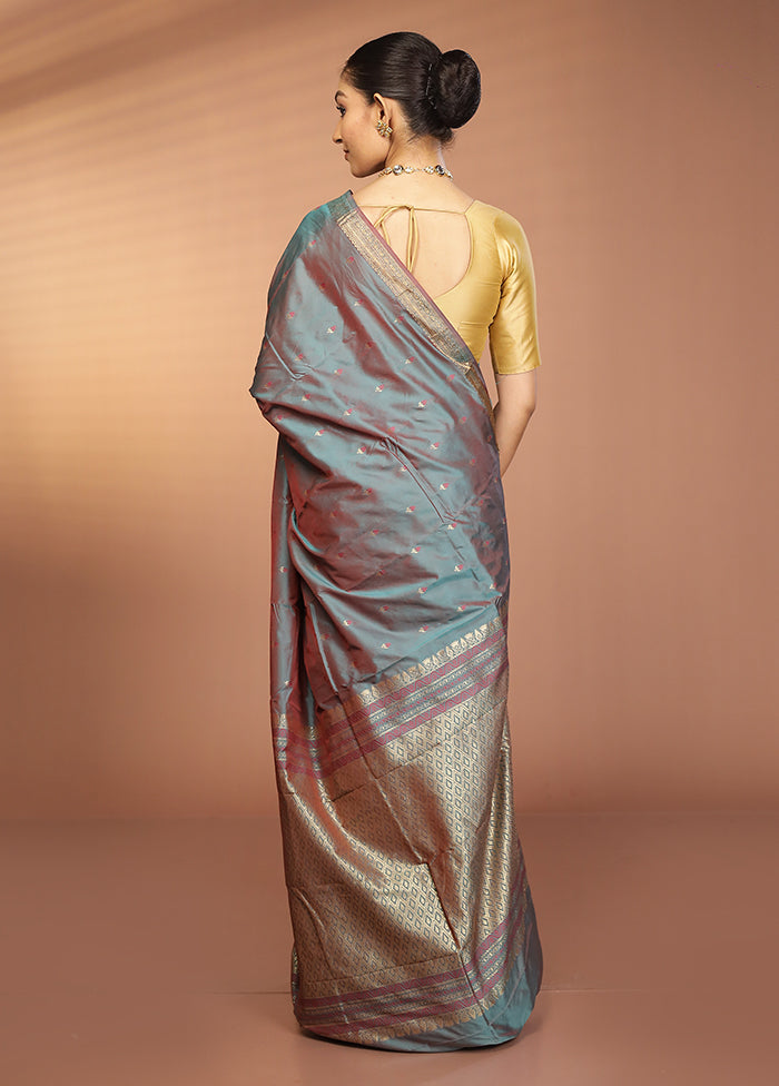 Green Kanjivaram Silk Saree With Blouse Piece