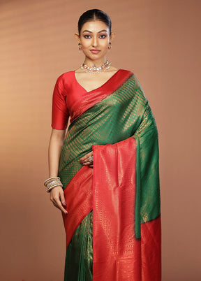 Green Dupion Silk Saree With Blouse Piece