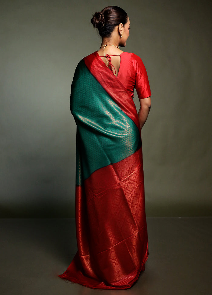 Green Dupion Silk Saree With Blouse Piece