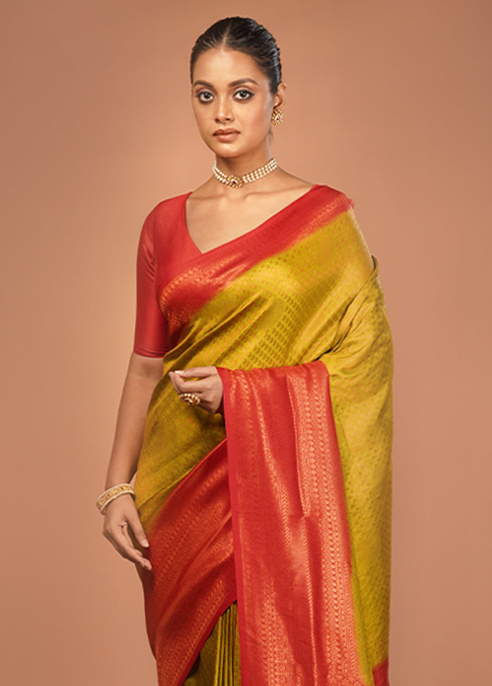 Green Dupion Silk Saree With Blouse Piece