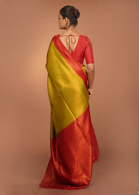 Green Dupion Silk Saree With Blouse Piece