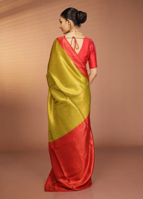 Green Dupion Silk Saree With Blouse Piece