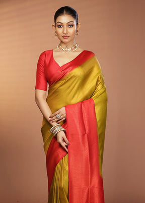Green Dupion Silk Saree With Blouse Piece
