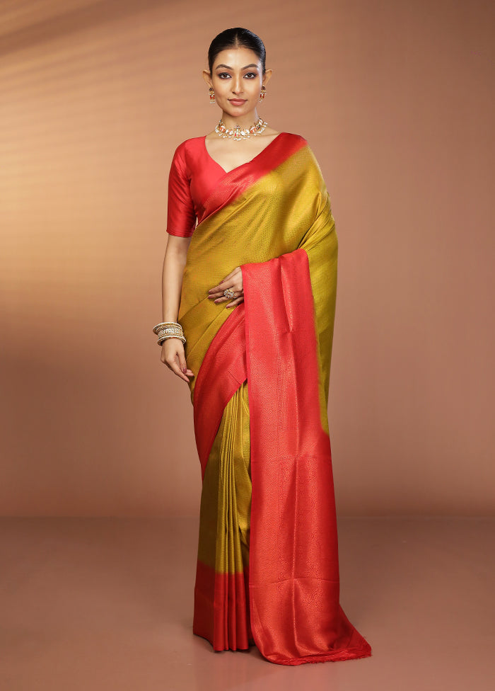 Green Dupion Silk Saree With Blouse Piece