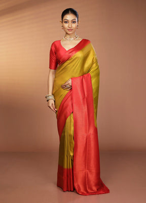 Green Dupion Silk Saree With Blouse Piece