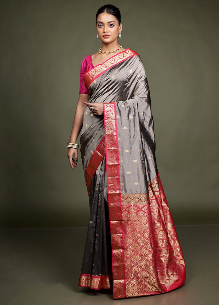 Grey Handloom Kanchipuram Pure Silk Saree With Blouse Piece