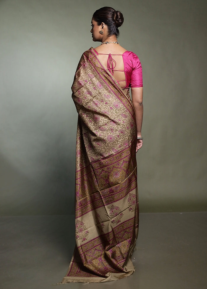 Cream Printed Pure Silk Saree Without Blouse Piece