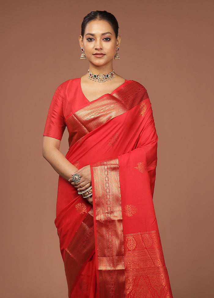 Red Kanjivaram Silk Saree With Blouse Piece