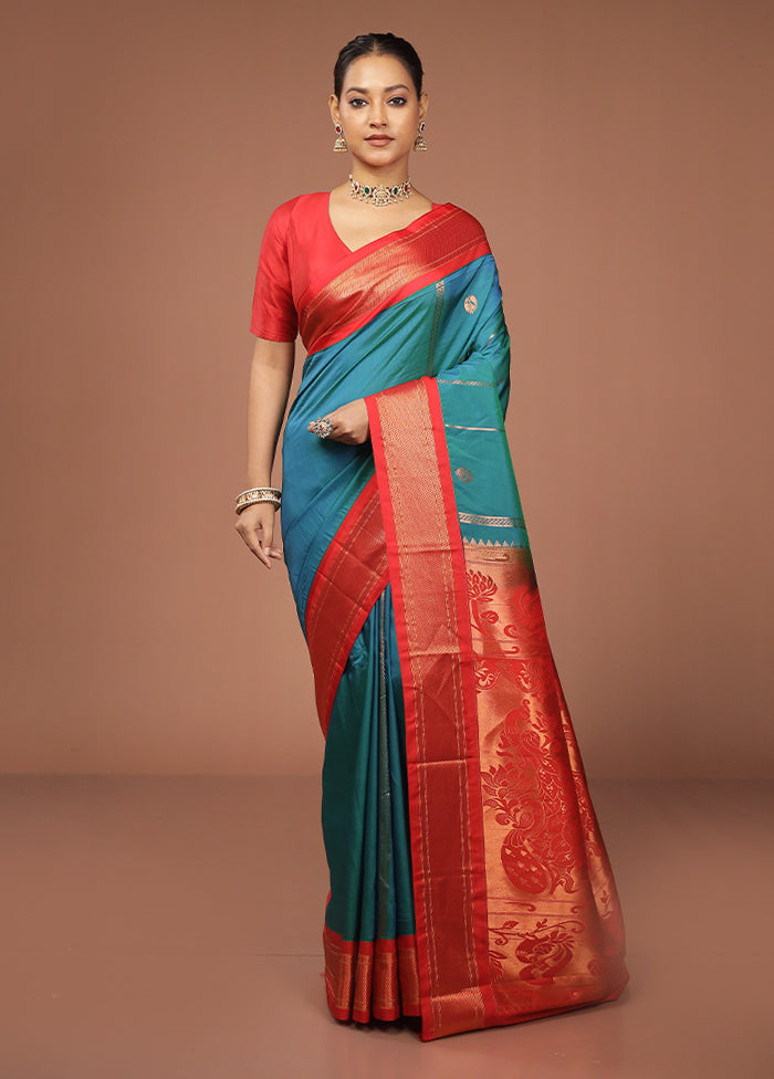 Green Kanjivaram Silk Saree With Blouse Piece