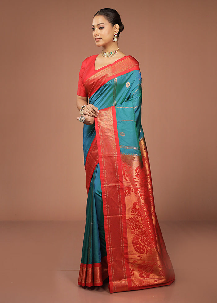 Green Kanjivaram Silk Saree With Blouse Piece