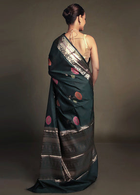 Green Kora Silk Saree With Blouse Piece