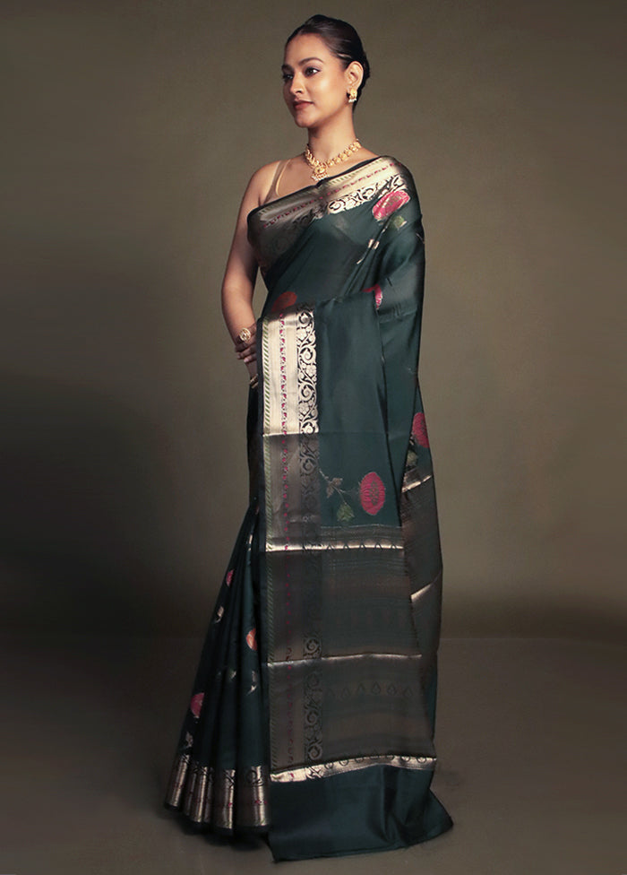 Green Kora Silk Saree With Blouse Piece