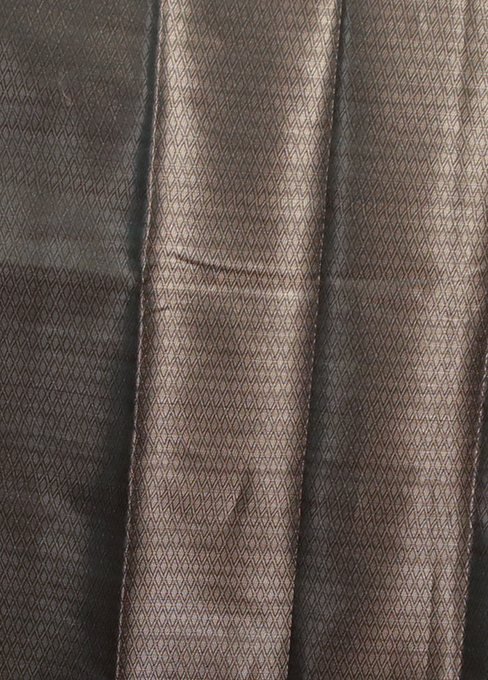 Green Kora Silk Saree With Blouse Piece