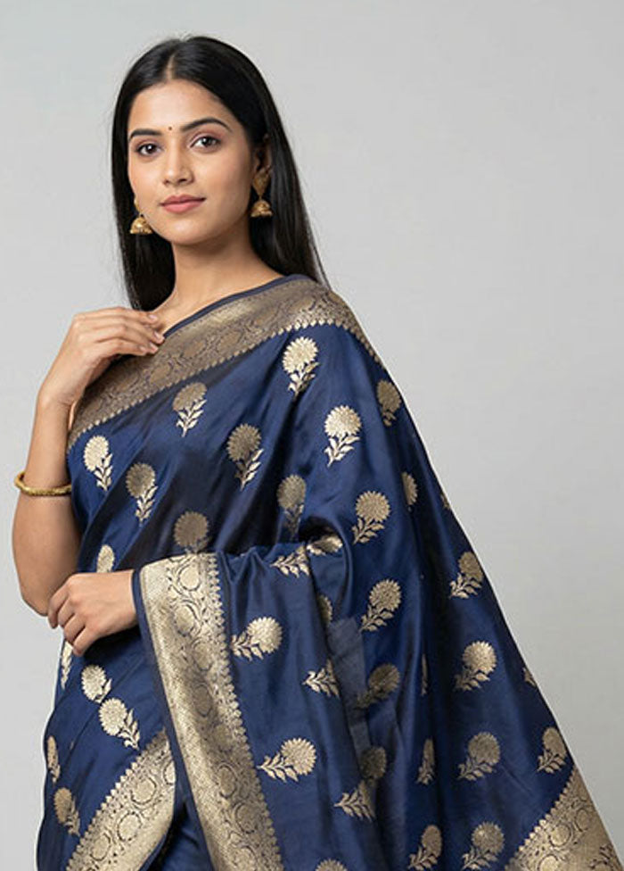 Blue Uppada Silk Saree With Blouse Piece