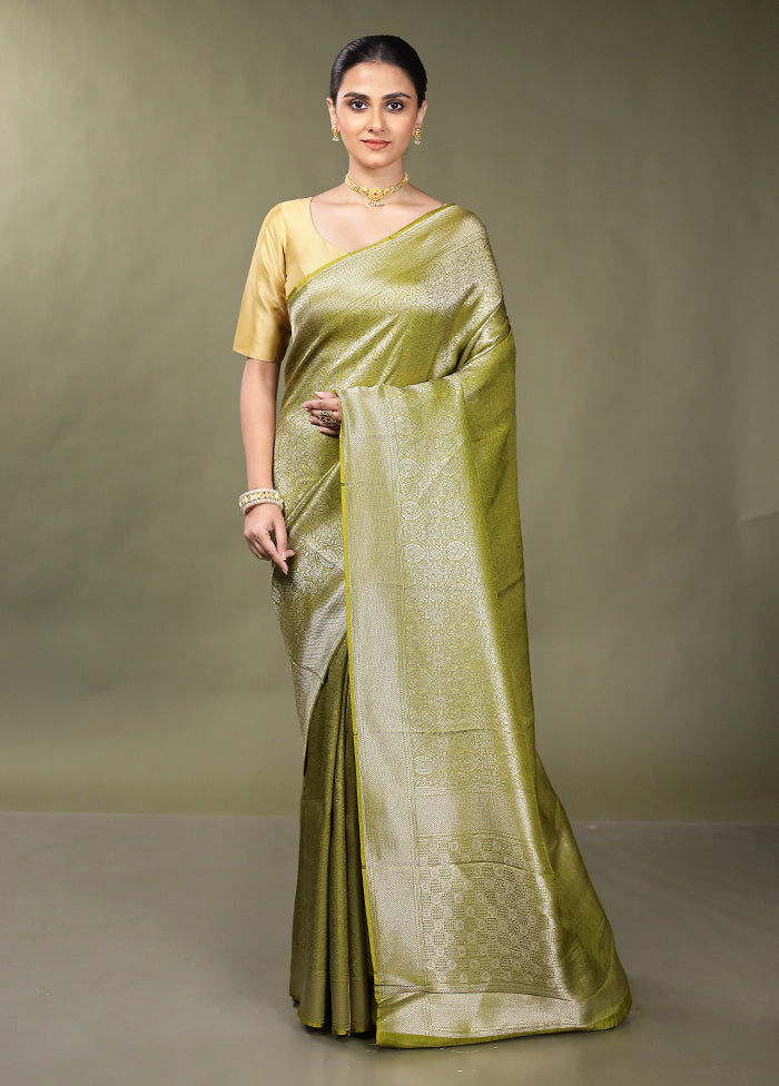 Green Dupion Silk Saree With Blouse Piece