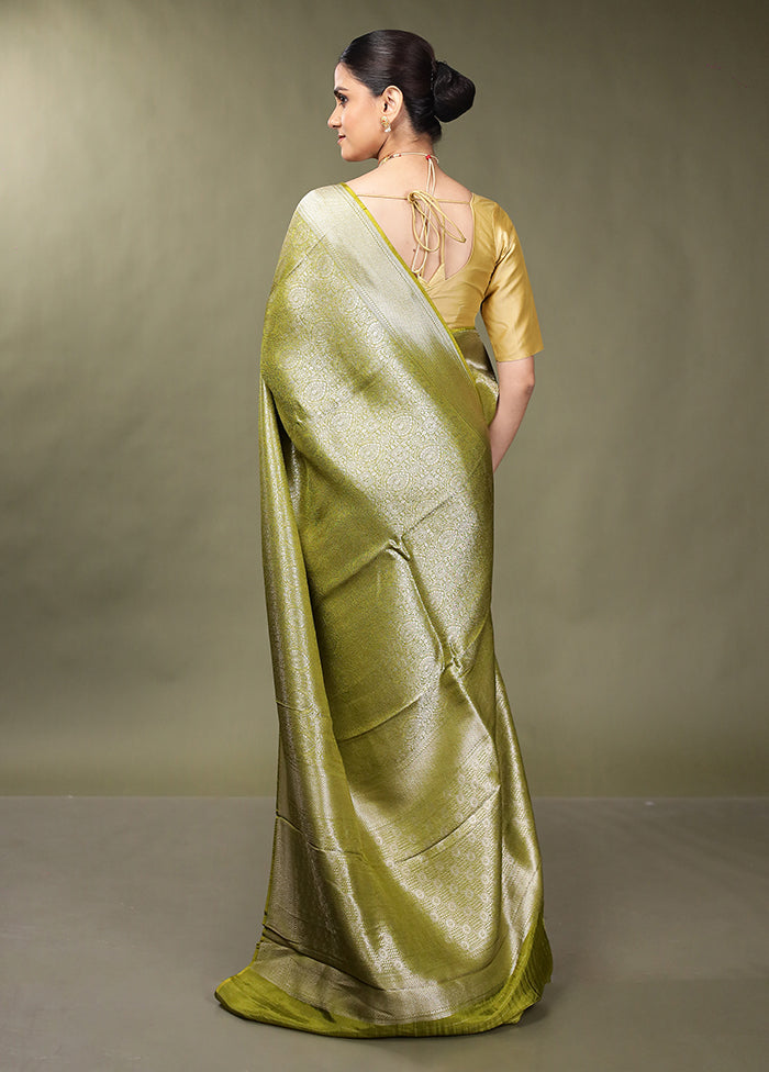 Green Dupion Silk Saree With Blouse Piece