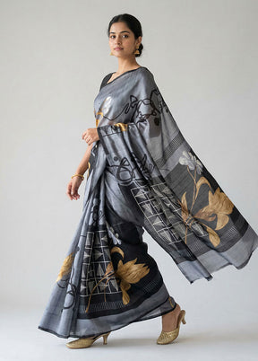 Grey Printed Silk Saree Without Blouse Piece