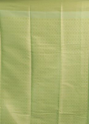Green Kora Silk Saree With Blouse Piece