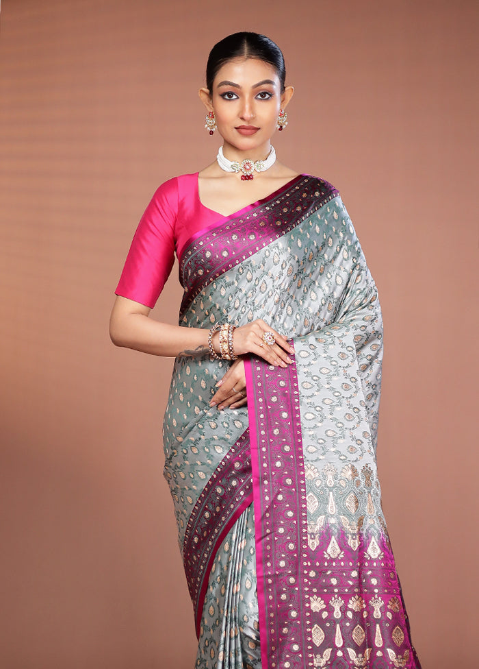 Cream Tanchoi Silk Saree With Blouse Piece