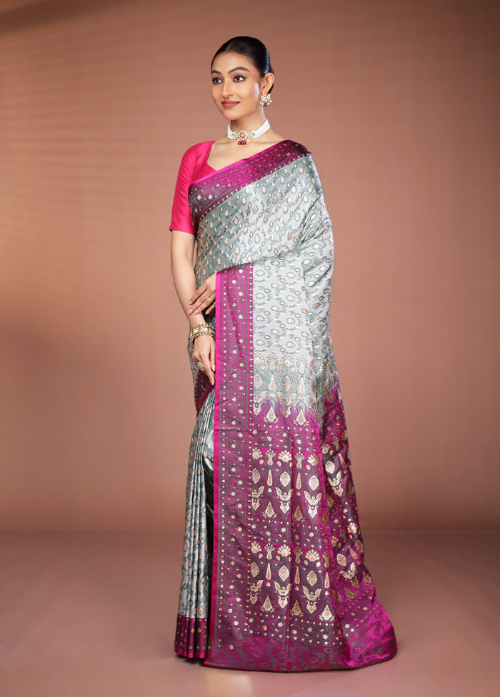 Cream Tanchoi Silk Saree With Blouse Piece
